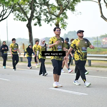 Runner Photo 6283441
