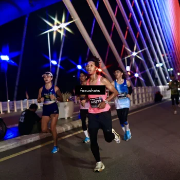 Runner Photo 6283759