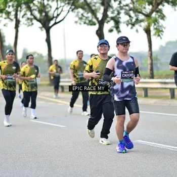 Runner Photo 6284105