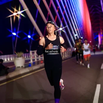 Runner Photo 6284179