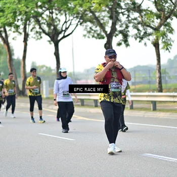 Runner Photo 6284359