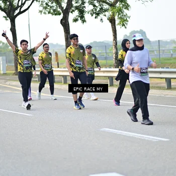 Runner Photo 6284433