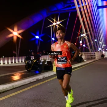 Runner Photo 6284810