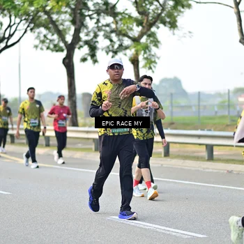 Runner Photo 6285357