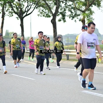Runner Photo 6286019