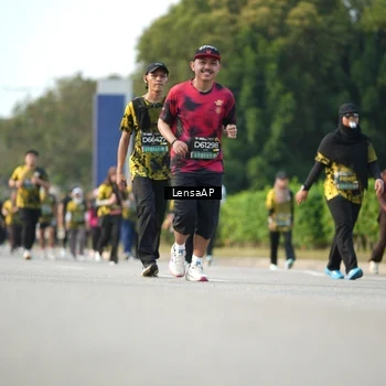 Runner Photo 6286853