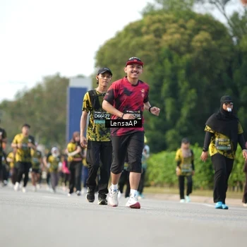 Runner Photo 6286855