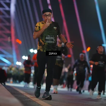 Runner Photo 6287057