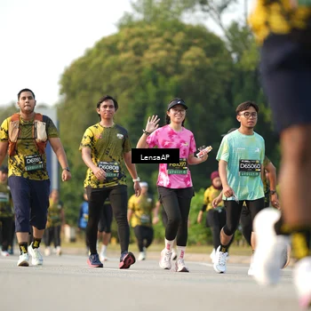 Runner Photo 6287119