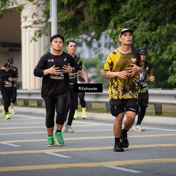 Runner Photo 6287145