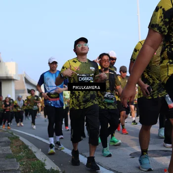 Runner Photo 6287878