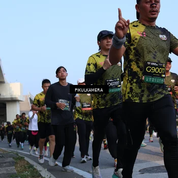 Runner Photo 6288043