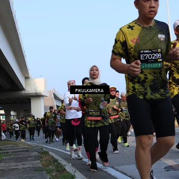 Runner Photo 6288104