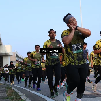 Runner Photo 6288258
