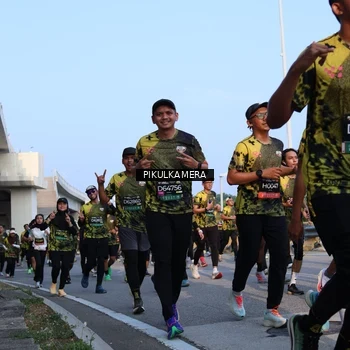 Runner Photo 6288298