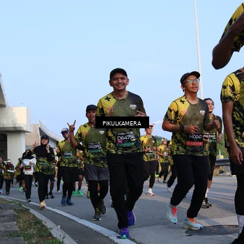 Runner Photo 6288335