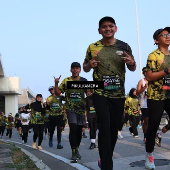 Runner Photo 6288360