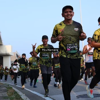 Runner Photo 6288373