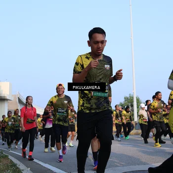 Runner Photo 6288742