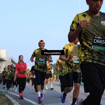 Runner Photo 6288755