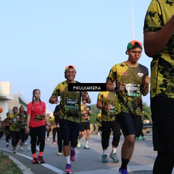 Runner Photo 6288770