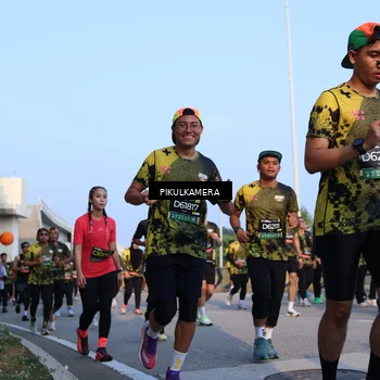 Runner Photo 6288790