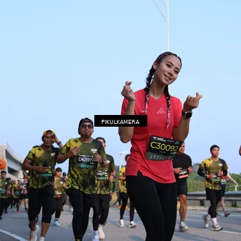 Runner Photo 6288864