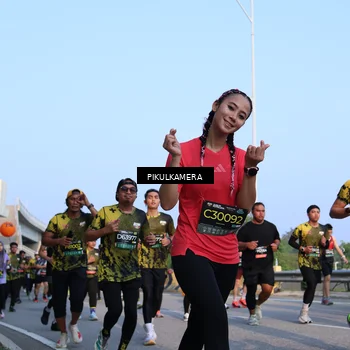 Runner Photo 6288873