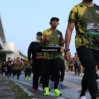 Runner Photo 6289458