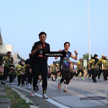 Runner Photo 6289672