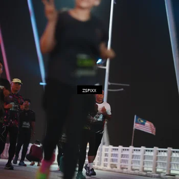 Runner Photo 6289875