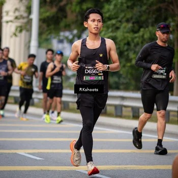 Runner Photo 6289944