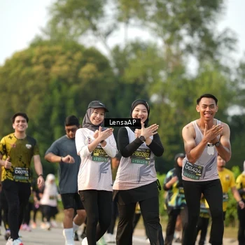 Runner Photo 6290054