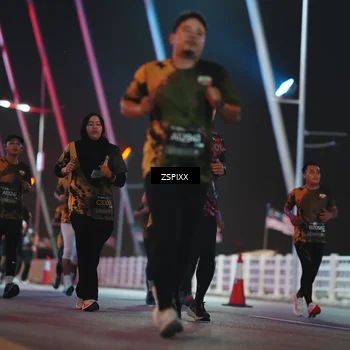 Runner Photo 6290075