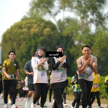 Runner Photo 6290102