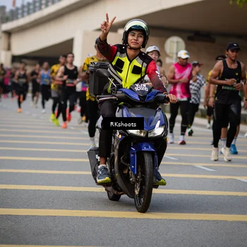 Runner Photo 6290116