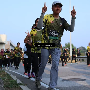 Runner Photo 6290300