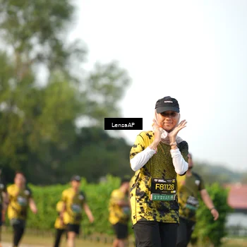 Runner Photo 6290333