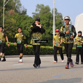 Runner Photo 6290347