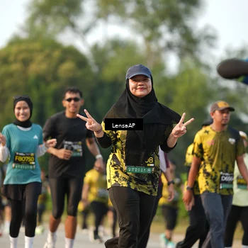 Runner Photo 6290385