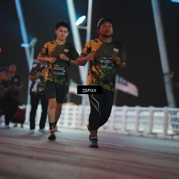 Runner Photo 6290410