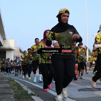 Runner Photo 6290429