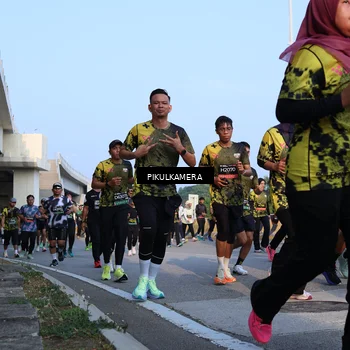 Runner Photo 6290455