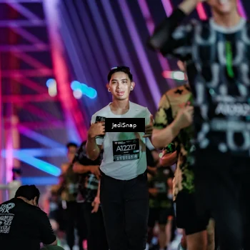 Runner Photo 6290479