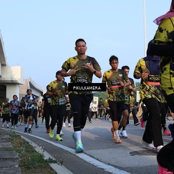 Runner Photo 6290485
