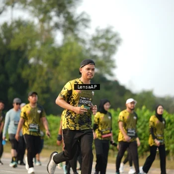 Runner Photo 6290528