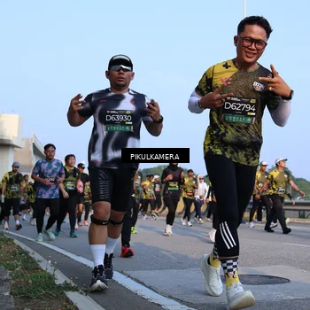 Runner Photo 6290543