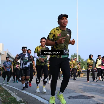 Runner Photo 6290554