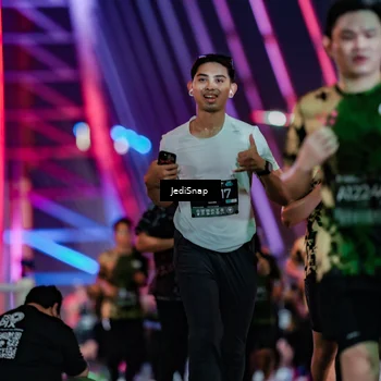 Runner Photo 6290555