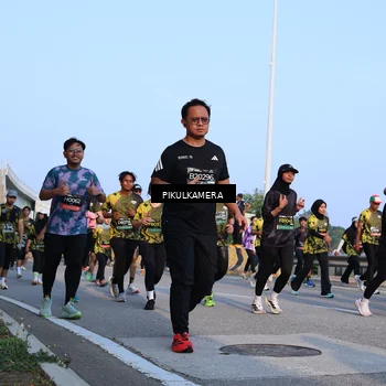 Runner Photo 6290565